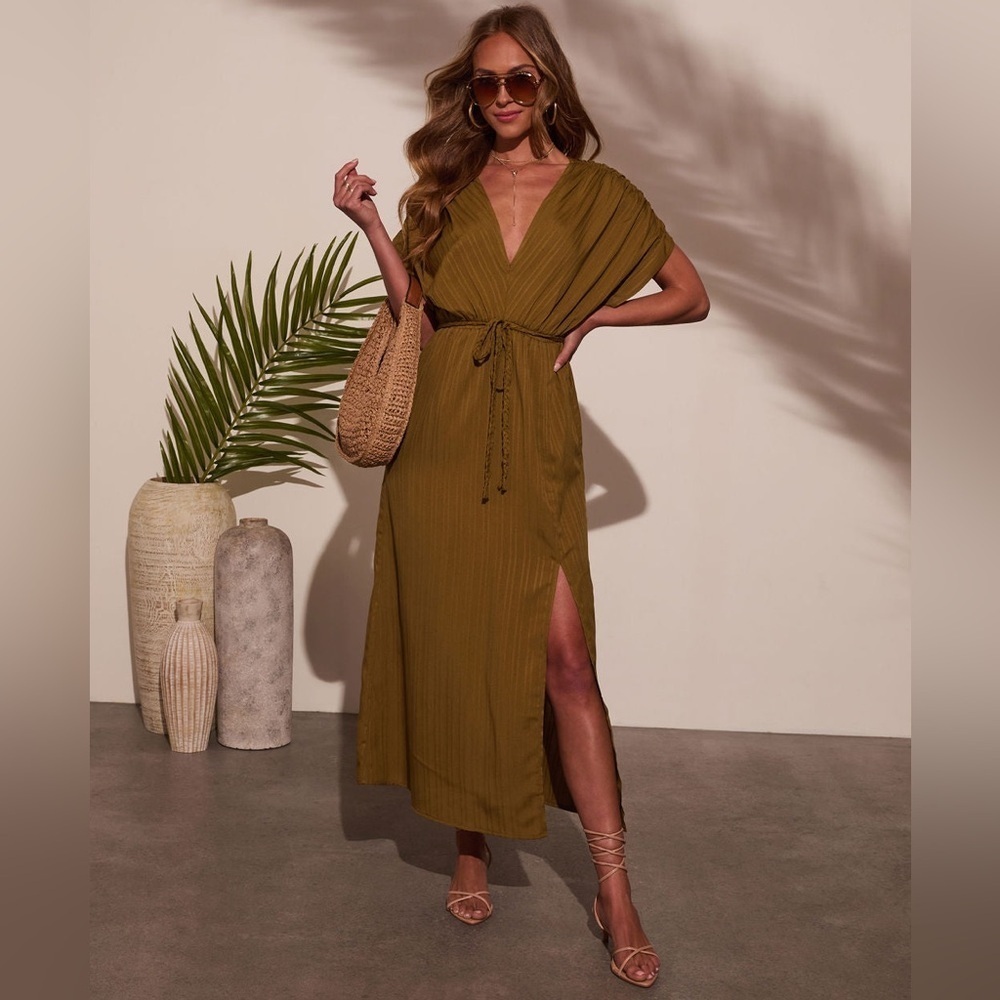 Vici Olive Green Sz M Marylin Waist Tie Maxi Dress